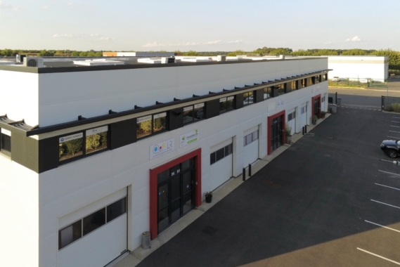 Local d'activités de 85 m² à louer à Saint Pierre du Perray () - ref : loca-leman-b5 - 2