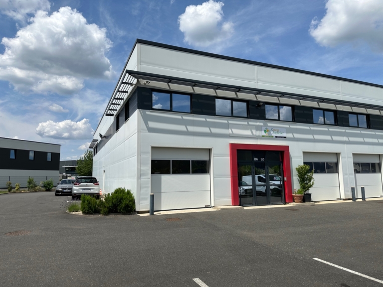 Location Local d'activités 205 m² à Saint Pierre du Perray